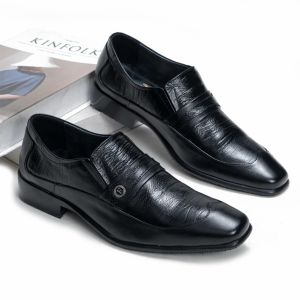 Sepatu Pantofel Pria Formal Wingtip Kulit MD7003