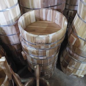 อ่างไม้ (ไม่กันน้ำรั่ว) อ่างแช่ของ อ่างถังไม้ อ่างสปา อ่างแช่เท้า อ่างล้างมือกะละมังไม้สัก ขนาด 33x33x12 cm ทรงกลมตรง (ไม่กันน้ำรั่ว)