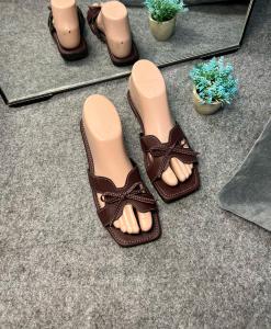 Sandal Wanita Terbaru Kekinian 2025 Model Selop Empuk size 37-40 Gaya Korean Stlye Viral