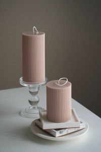 Nến pillar hình trụ tròn có sọc