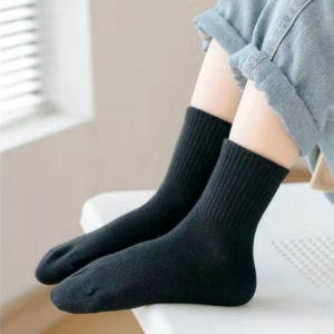 Kids Boys/Girls School Cushioned Sock Thick Cotton Quarter Athletic black Sock Sports Running Ankle Socks 3-13 Years