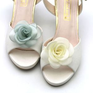 GARZHE24272 2pcs Accessories Bride High Heel Removable Shoe Decorations Rose Flower Shoes Buckles Charm Buckle