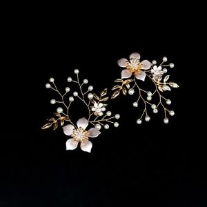 [Free Shipping] New Chinese-Style Bridal Wedding Dress Shoe Accessories Ancient-Style Handmade High-Heeled Shoes With Alloy Flower And Pearl Shoe Buckles