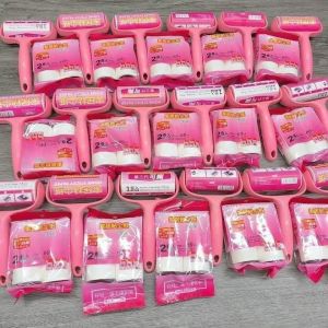 Cây lăn bụi quần áo tặng kèm 2 cuộn lăn