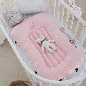 พับทารกแรกเกิด Lounger Bionic เตียง-ระบายอากาศและป้องกันการลื่นเตียงเด็กทารกเปลนอนแบบพกพาที่นอนสำหรับเดินทางห้องนอน