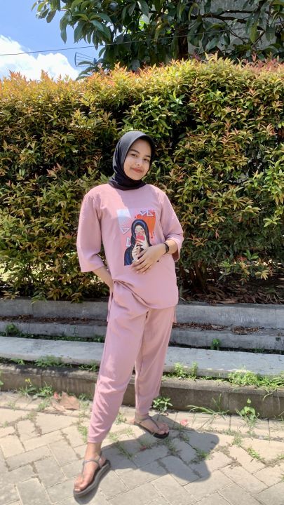 Baju%20Wanita%20Terbaru%20DIANTY%20SET%20BO%20Bahan%20CRINKLE%20APLIKASI%20SABLON%20SIZE%20M%20L%20XL%20XXL%20PC%2096%20CM%20Ootd%20Wanita%20-%20Image%204