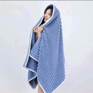 (70 x 140cm) Premium Japanese Cloud Microfiber Bath Towel Super Soft & Quick Absorbent Bath Towel