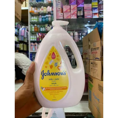 Sữa tắm Johnson’s Baby chứa sữa và gạo sữa và yến mạch 1000ml