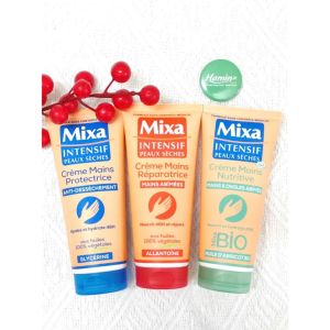 1 TUÝT MÙI NGẪU NHIÊN - Kem dưỡng da tay Mixa Pháp Hand Cream Intensif Peaux Seches - Sản phẩm được chứng nhận là mỹ phẩm sinh thái và hữu cơ bởi 𝑬𝒄𝒐𝒄𝒆𝒓𝒕 mang đến cho đôi tay bạn tất cả những 𝒍𝒐̛̣𝒊 𝒊́𝒄𝒉