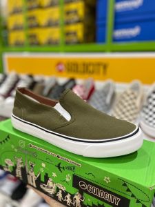 I รองเท้าผ้าใบแบบไม่ผูกเชือก แบบสลิปออน โกล์ดซิตี้ Goldcity แบรนด์แท้ ของแท้  รุ่น GC-011-NS  สี ขาว เทา กรม เขียวขี้ม้า ดำ ดำดำ ดำยีนส์ น้ำเงิน เบจ   Size 37-45