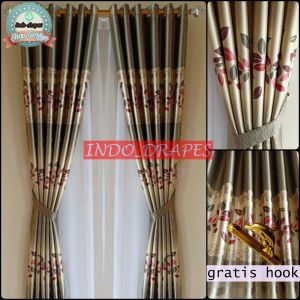 Gorden Pintu Kamar Dan Ruang Tamu Mewah Blackout Import Motif Bunga Ungu