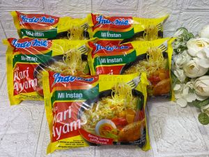 Indomie Mie Kari Ayam 72 gr 40 pcs
