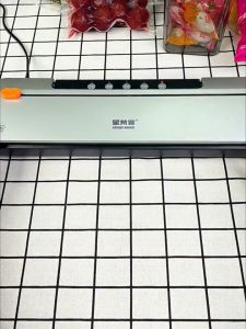 ✅【SG】Food Vacuum Sealer Machine Automatic Dry & Moist Food Sealer Fresh Storage Vacuum Packing Machine Built-in Bag Cutter Kitchen Food Preservation System for Meat Vegetables Fruits Snacks Leftovers Household Vacuum Bags Packing Appliance