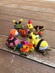 กวาง ชุดเต่าบก / เต่าซูคาต้า ถักไหมพรม / ขนาด 2-3 นิ้ว