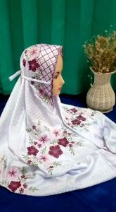 (COD) Mukena Kudus Sutera Bulgari Mengkilap Ukuran Dewasa Terusan Motif Bordir Bunga Rasi Bintang