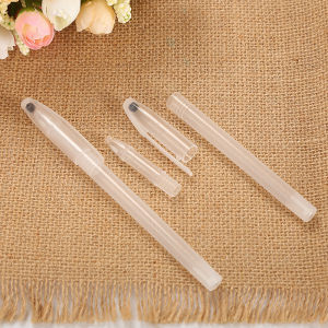 ปากกาเขียนผ้าหัว 0.7 หมึกละลายน้ำได้