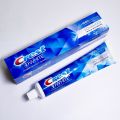 Kem đánh răng Crest 3D White mẫu mới chuẩn Mỹ trắng răng vượt trội (147g). 