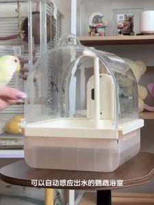 Clear Hanging Bird Bath Automatic Water Circulation Bath Shower For Bird Easy to clean Space Saving Design Bird Cage Accessory
