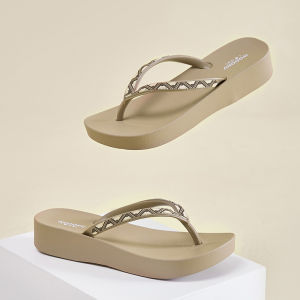 Free Shipping New Fashionable Wedge-Heel Flip-Flops For Women Perfect For Summer Wear Featuring A Thick Sole And A Stylish Design Ideal For The Beach Or Seaside