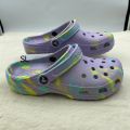 รองเท้าแตะแบบสวมCrocs คลาสสิก ของผู้หญิง และ ผู้ชาย มาใหม่สวย. 