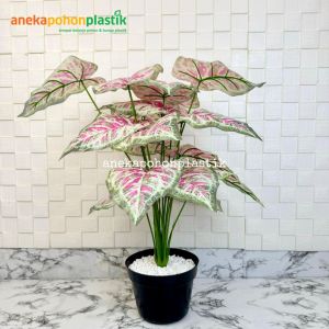 Pohon Daun Tanaman Imitasi Calladium Pink X18 Semilatex Artificial Pot Dasar Hitam Plastik Hiasan Ruangan Aesthetic