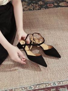 2024 Hollow High Heel Shoes Female Summer New Buckle Closed Toe Sandals Women Pointed Toe Shallow Mouth Kitten Heels Sem