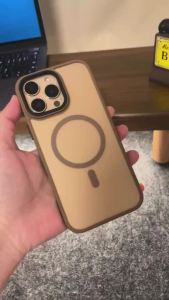 เคส iPhone16 สีทะเลทราย สัมผัสผิวแม่เหล็ก เคสศัพท์ iPhone16 Pro Max 15 14 13 12 11 เคสสำหรับ iPhone เคสซิลิโคนนุ่ม TPU กันกระแทก