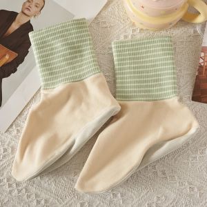 พื้นรองเท้าไม้วอร์มวูดสำหรับ Comfort ระงับกลิ่นผ้าไนลอนระบายอากาศได้ดีกันลื่นในร่มให้ความอบอุ่นในฤดูหนาว4คู่พื้นถุงเท้า