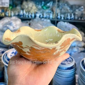 Bát Sen Thả Hoa Tắm Phật Bát Tràng - Bát Minh Đường Tụ Thuỷ Men Ngà Vàng