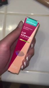 Patchology Lip Service Gloss-to-Balm Lip Gloss for Women Hydrating 15ml Glossy Clear Shine Lip Balm with Aloe Honey Goji Berry Oil Moisturizing Lip ment for Dry Cracked Lips 15ml