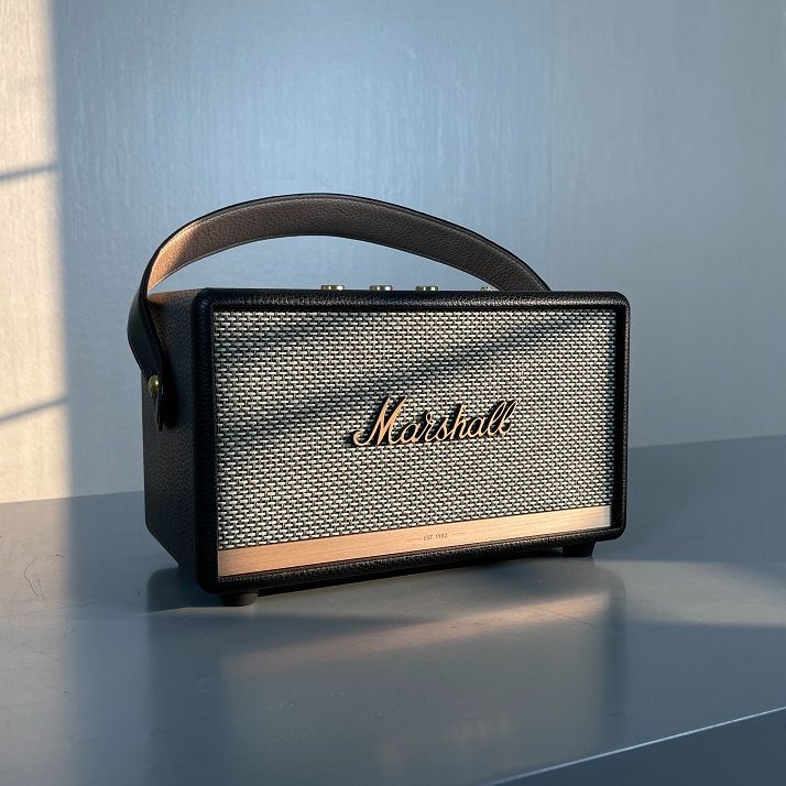 [ HÀNG NHẬP KHẨU] Loa Nghe Nhạc .Loa Marshall Acton 2 Bluetooth - Loa Marshall Acton 2 phiên bản DIY đặc biệt loa Marshall có pin sạc dung lượng cao và quai da xách kết nối Bluetooth 5.0. BẢO HÀNH 12 THÁNG.