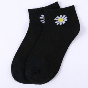 Onefashionmall Kaos Kaki Atas Mata Kaki Motif Bunga Daisy Cute Kaoskaki Style Wanita Dewasa KK004