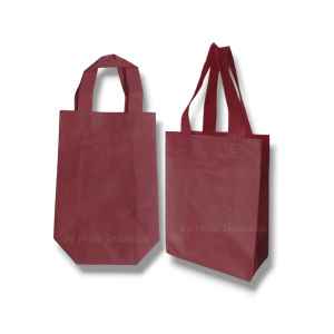 1 Lusinan isi 12 pcs Tas Kain Spunbond Goodie Bag Polos Model Handle Box / Kotak Ukuran Jumbo Besar / Kecil 20x25 25x35x10 30x40x10 35x45x12 Kantong Belanja Lipat Serbaguna Hampers sembako Paper bag tile souvenir Lebaran idul fitri Ramah Lingkungan