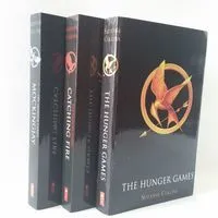 [SG STOCK]/3 Book/Set][in Stock] English Original Hunger Games Trilogy: The Hunger Games Trilogy Fiction Books