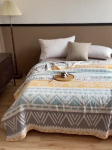 Soft 100% Cotton Air Conditioning Blanket Skin-friendly and Breathable Summer Thin Bedspread Towel Blankets