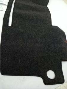 พรมปูหน้าคอนโทรล toyota alltis2004 2005 2006 2007