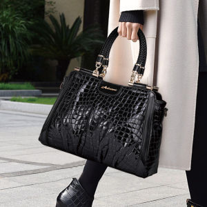 Aidrani New Womens Crocodile Pattern Lacquer Leather Handbag 2024 High end Fashion Versatile Cowhide Commuter Bag Q1606