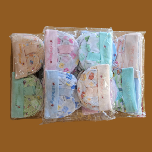 (ยกโหล) หมวก ถุงมือถุงเท้า สำหรับเด็กแรกเกิด เซ็ตหมวก ลายน่ารัก ของใช้เด็กอ่อน ของเตรียมคลอด