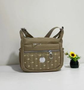 กระเป๋าสะพายข้างของผู้หญิงกระเป๋าหิ้วกระเป๋าคุณแม่ใหม่กระเป๋าผ้าไนลอนน้ำหนักเบากระเป๋าสะพายไหล่แฟชั่นสไตล์เกาหลีเรียบง่ายหลายชั้นหรูหราและมีสไตล์ปักกระเป๋าสะพายกระเป๋าใบใหญ่80889#