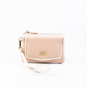 PLAYBOY รุ่น Pursey coin purse กระเป๋าสตางค์ใส่เหรียญใบสั้น รหัส ST-CB251PB108  ดีไซน์หน้าจดหมายฝาพับแต่งอะไหล่โลโก้ มี 2 สี สีSand Brown และสีLight Pink