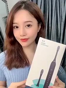 Bàn Chải Điện Đánh Răng Thông Minh 6 Chế Độ Làm Sạch Tặng Kèm 4 Đầu Thay Thế Lông Mềm Cao Cấp  TEKI Trắng Răng