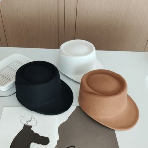 PRETTY British Style Wool Equestrian Hat Retro Elegant Beret Fashion Charm Fedora Hat Lady