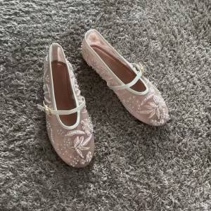 Mesh Embroidery String Bead Design Women Ballet Flats Fashion Buckle Breathable Mary Jane Shoe Comfort Low Heel Soft Flat Sandal