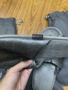 Dép đi trong nhà hàng không Evan của Trung