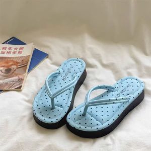 [Free Shipping] Korean-style kitten polka dot thick-soled flip-flops for women summer casual comfortable non-slip beach sandals for women