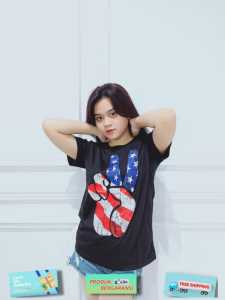 Godwin Collection - Kaos Phamela Kaos Combed 30s Sablon Cantik Kaos Wanita Terbaru Atasan Wanita Terbaru Kaos Terlaris Kaos Gambar Peace Rainbow