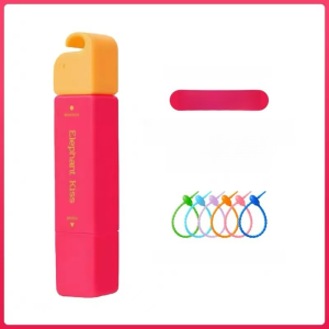 Instant Stain Remover Pen Portable Creative Dopaamine Small Cute Clothes Cleaning Oil Stain Removal Pendant Bag Accessories