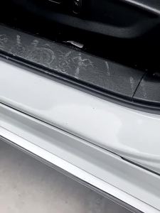 Carbon Fiber Look Car Door Trunk Strip Decal – Self-Adhesive Anti-Scratch Vinyl Sticker Universal Fit – For Isuzu D-MAX WFR VAN NFR ATV TROOPER