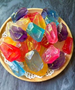 วุ้นกรอบอัญมณีกลิ่นกุหลาบ หวานน้อย กรอบนอกหนึบใน 300กรัม Home made100%ต้นตำรับสูตรคุณยายBy jasmine