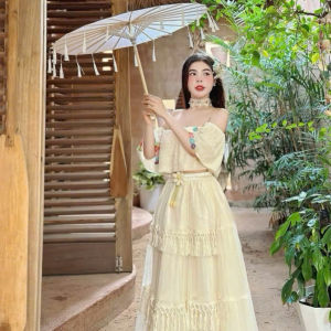 Set thiết kế đồ nữ du lịch set nàng thơ set bánh bèo đi biển áo Thun Ren trễ vai form croptop đính hoa phối chân váy Ren dài tầng xoè